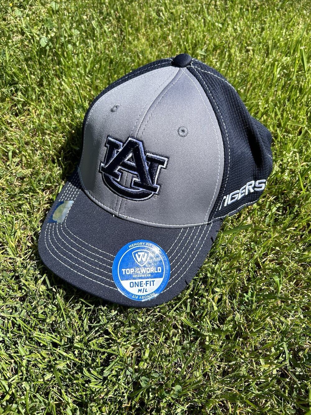 Top of the World Auburn Tigers Two-Tone Dynamic Memory Fit Flex Fit Hat/Cap